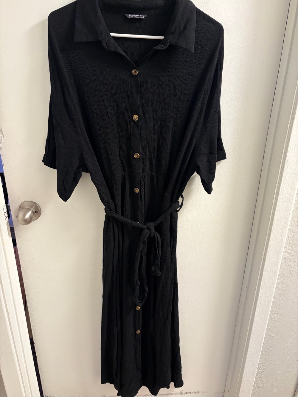 BloomChic Black Crinkle Woven Button Front Midi Shirt Dress 18-20 2X